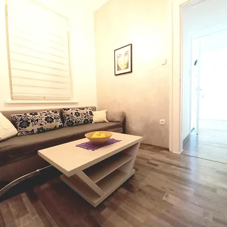 Apartment Genius *